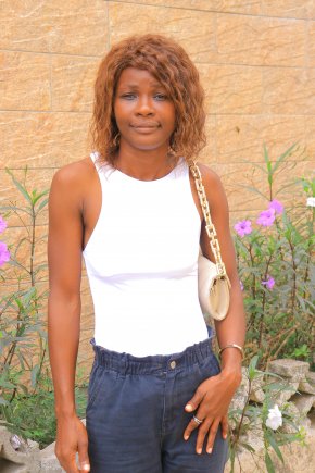 Rencontre relation sérieux, amicale partage découvrir aimer honnête. Mon Whatsapp 24177791868. 