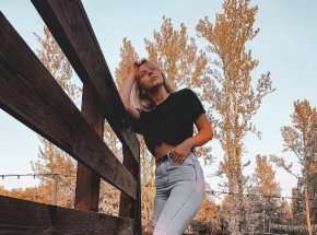 Welcome to my profile friend, text me)