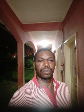 Homme célibataire cherche femme sérieuse pour relation sérieuse 