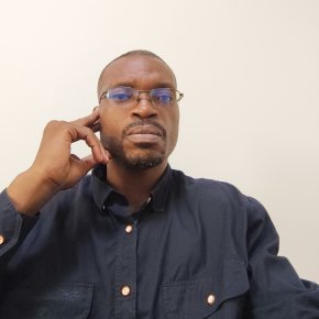 Je suis simple et disponible pour des rencontres et des présentations pour un dialogue 