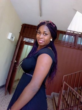 Femme sérieuse pour une relation pouvant aboutir au mariage 