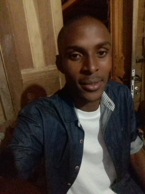  feMme mûre qui prend soin de moi très bien