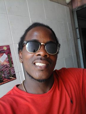 Recherche personne sincère qui vivre et aller de l'avant